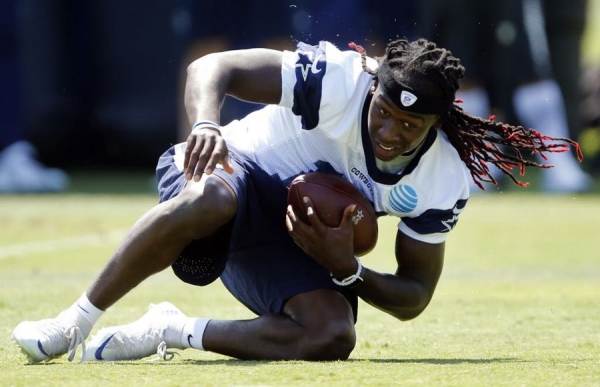 VIDEO: Lucky Whitehead surprises his mother at the Manassas Boys and Girls Club with a new car